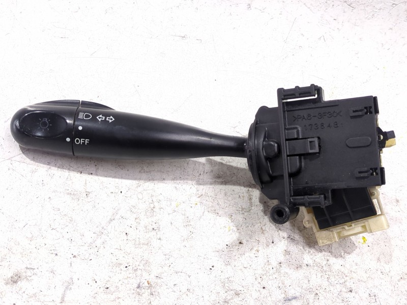 Recambio de mando intermitentes para toyota yaris (_p1_) 1.0 (scp10_) referencia OEM IAM 173648  