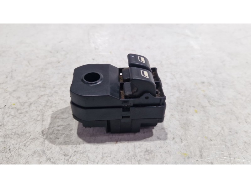 Recambio de mando elevalunas delantero izquierdo para peugeot 306 (7b, n3, n5) 1.9 d referencia OEM IAM   