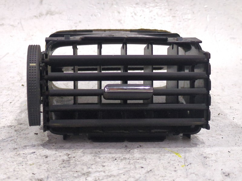 Recambio de aireador izquierdo para toyota avensis berlina (t25)(2003) executive berlina d-cat referencia OEM IAM TSM5512G  