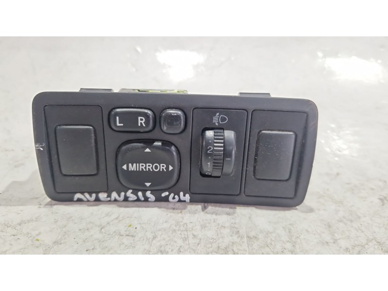 Recambio de mando multifuncion para toyota avensis (_t25_) 2.0 d-4d (cdt250_) referencia OEM IAM 183575  