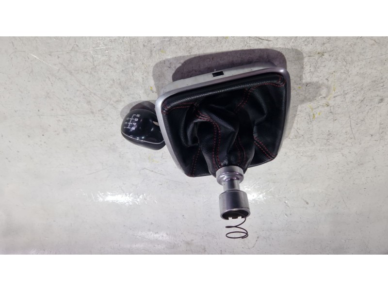 Recambio de pomo palanca cambio para ford mondeo iii (b5y) 2.0 tdci referencia OEM IAM 7s71A045b79a  