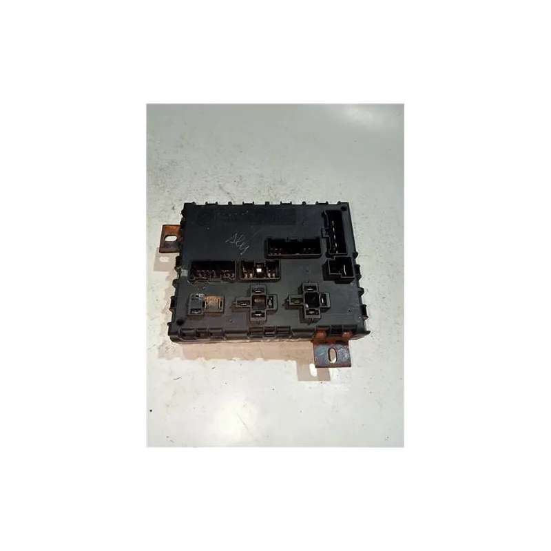 Recambio de caja fusibles/rele para alfa romeo 156 (2003) referencia OEM IAM 46447809A223  