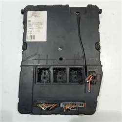 Recambio de uch para renault megane ii classic berlina (2003) referencia OEM IAM 8200780021 8200837595  