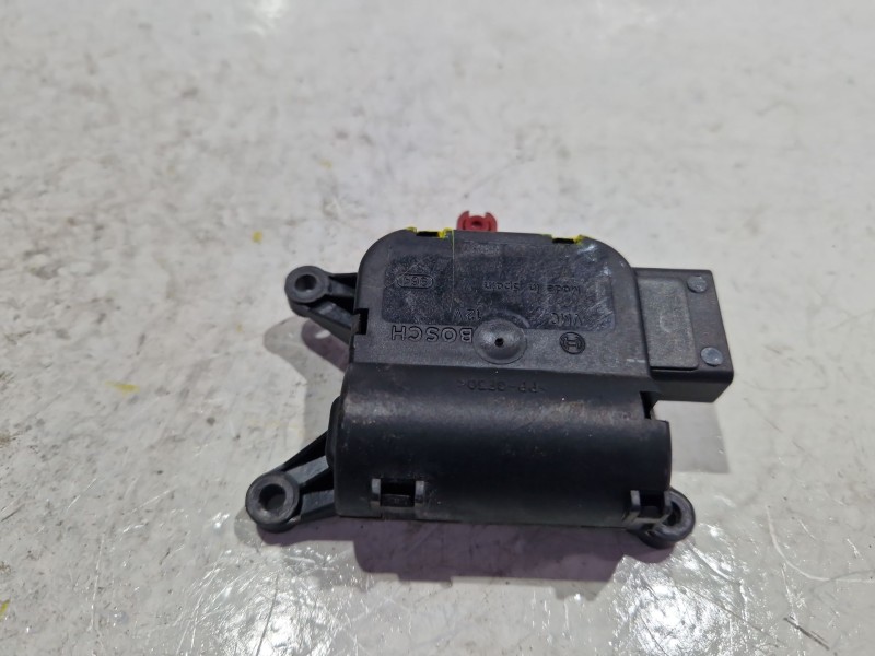 Recambio de motor trampilla calefaccion para audi a4 b6 (8e2) 1.9 tdi referencia OEM IAM 0132801303  