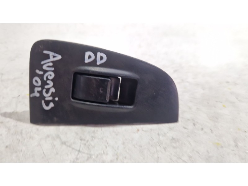 Recambio de mando elevalunas delantero derecho para toyota avensis (_t25_) 2.0 d-4d (cdt250_) referencia OEM IAM 7423105140  