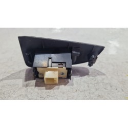 Recambio de mando elevalunas delantero derecho para toyota avensis (_t25_) 2.0 d-4d (cdt250_) referencia OEM IAM 7423105140  