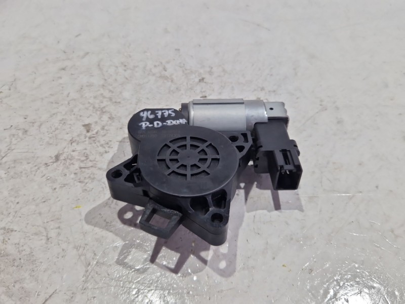 Recambio de motor elevalunas trasero derecho para mazda 3 (bk) 1.6 di turbo referencia OEM IAM G22c5858X  