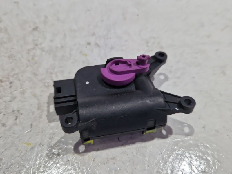 Recambio de motor trampilla calefaccion para audi a4 b6 (8e2) 1.9 tdi referencia OEM IAM 0132801303  