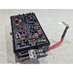 Recambio de caja reles / fusibles para chevrolet cruze a17dts referencia OEM IAM 9529822802  