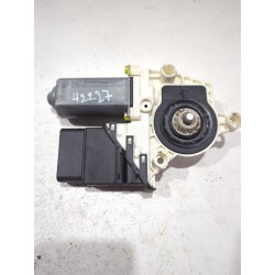 MOTOR ELEVALUNAS TRASERO DERECHO 101388102 