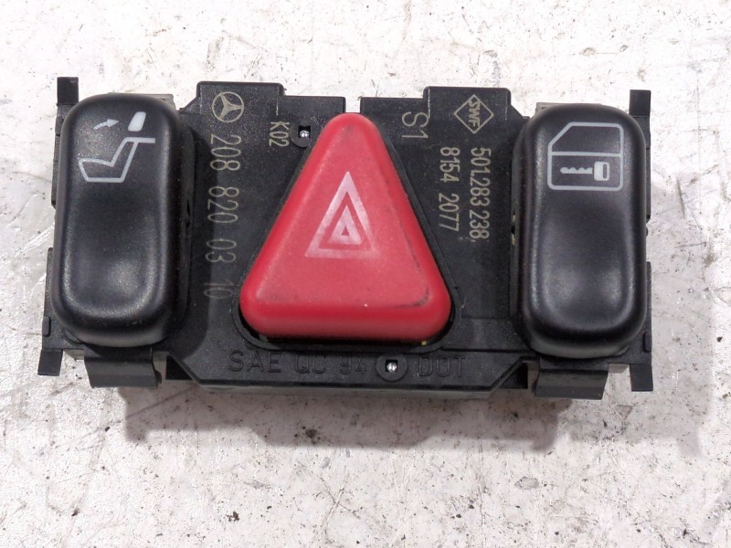 Recambio de boton emergencia para mercedes-benz clase e (w210) e 300 d (210.020) referencia OEM IAM 2088200310  