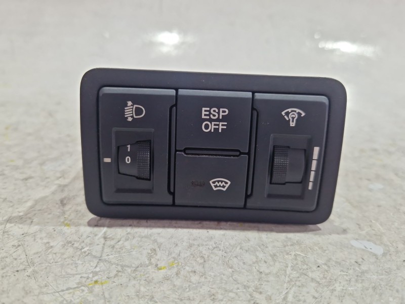 Recambio de mando multifuncion para hyundai i30 coupé 1.6 crdi referencia OEM IAM 202002962  