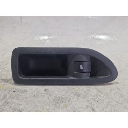 MANDO ELEVALUNAS TRASERO DERECHO 8200016014 