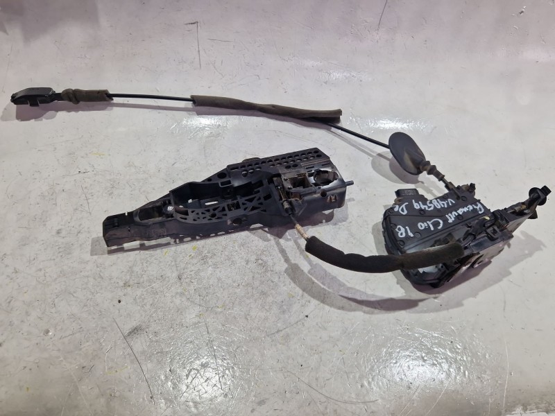 Recambio de cerradura puerta lateral derecha para renault clio iv 1.5 dc 90 cv referencia OEM IAM 805024563R  