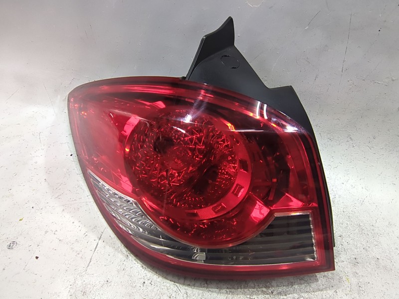 Recambio de piloto trasero izquierdo para chevrolet cruze a17dts referencia OEM IAM E1313196  