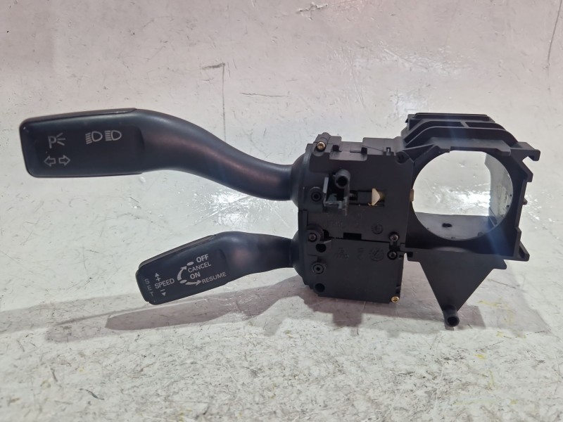 Recambio de mando multifuncion para audi a4 b7 (8ec) 3.0 tdi quattro referencia OEM IAM 4E0953513A  