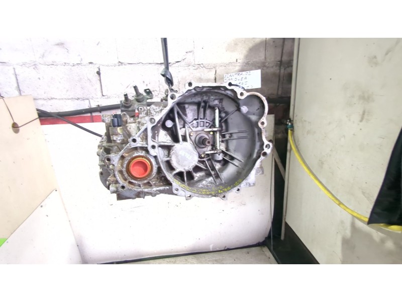 Recambio de caja cambios manual para hyundai elantra iii (xd) 2.0 crdi referencia OEM IAM L1 D 864465  