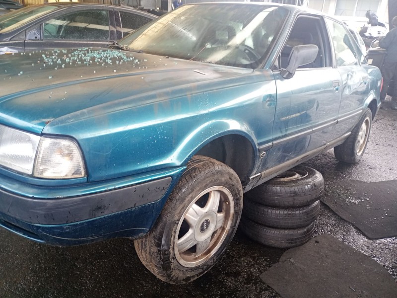 audi 80 b4 sedán (8c2) del año 2001