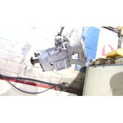 Recambio de caja cambios manual para nissan trade furgón 2.8 d referencia OEM IAM 63011013 CI  