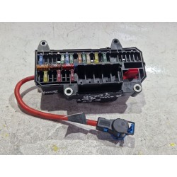 CAJA RELES / FUSIBLES 18647000000 