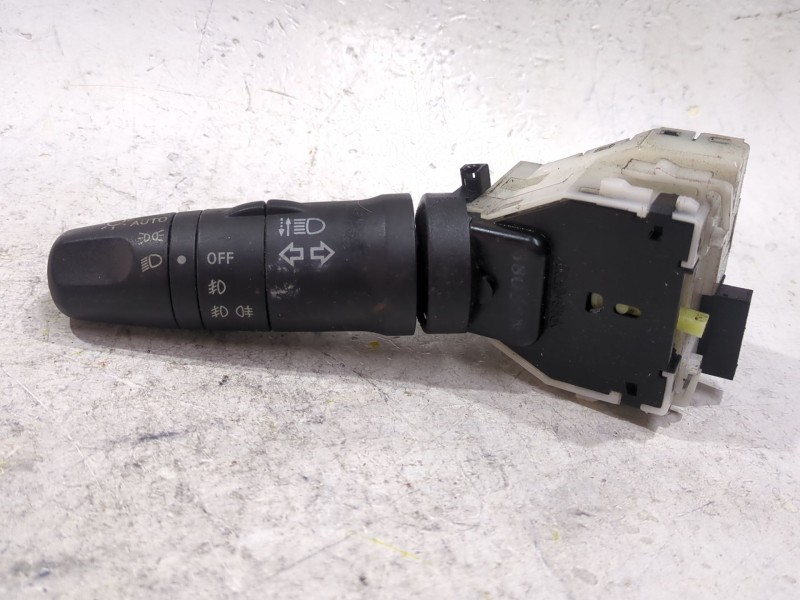 Recambio de mando intermitentes para nissan note 1.6 gasolina referencia OEM IAM 6808SN  