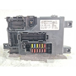 CAJA RELES / FUSIBLES 00517954290 