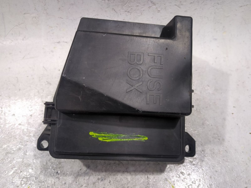 Recambio de caja reles / fusibles para mazda 323 f vi hatchback (bj) 2.0 td referencia OEM IAM   