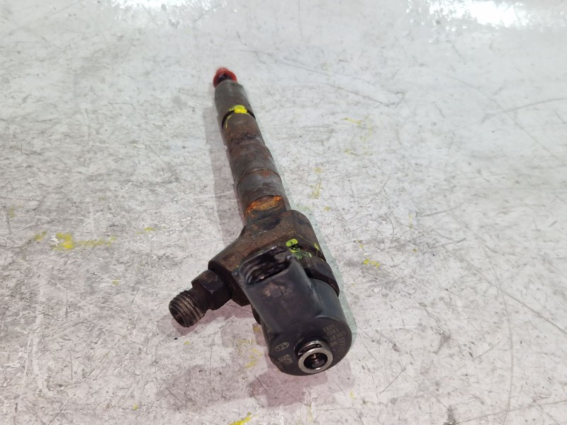 Recambio de inyector para fiat stilo multi wagon (192_) 1.9 jtd referencia OEM IAM 0445110111  