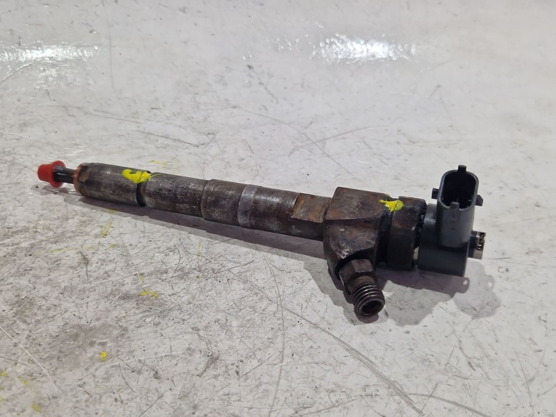 Recambio de inyector para fiat stilo (192)(2001) 1.9 d multijet referencia OEM IAM 0445110111  