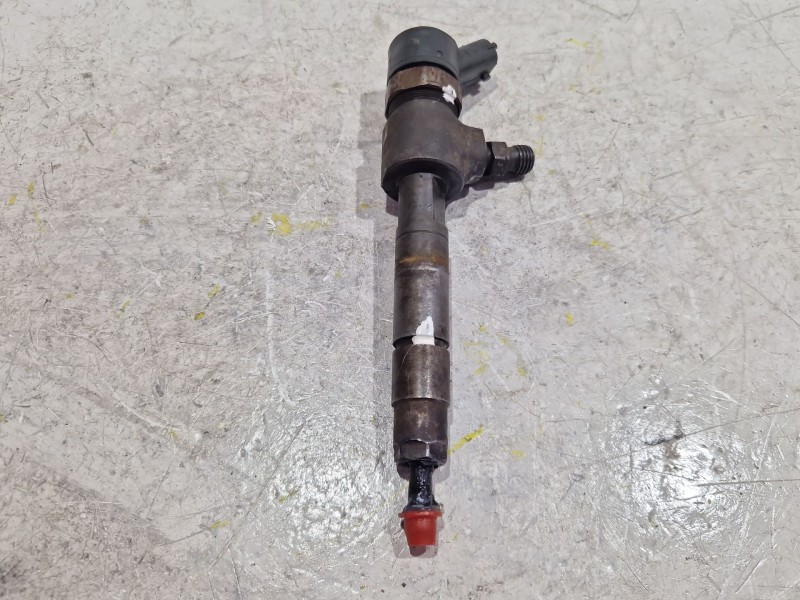 Recambio de inyector para fiat bravo ii (198_) 1.9 d multijet (198axd1a) referencia OEM IAM 0445110276  