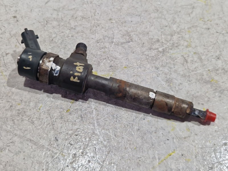 Recambio de inyector para fiat bravo ii (198_) 1.9 d multijet (198axd1a) referencia OEM IAM 0445110276  