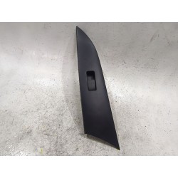 MANDO ELEVALUNAS DELANTERO DERECHO 03123100BP4K 