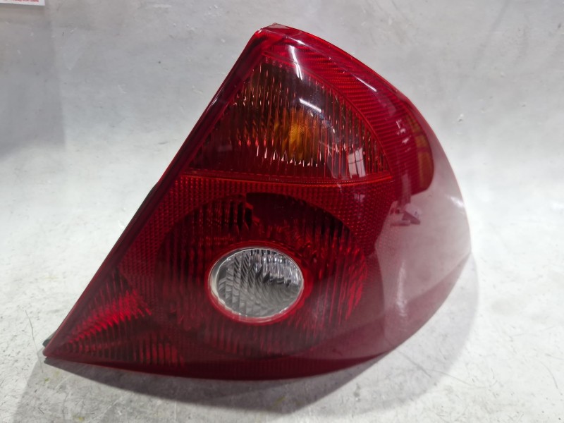 Recambio de piloto trasero derecho para ford mondeo iii (b5y) 1.8 16v referencia OEM IAM   