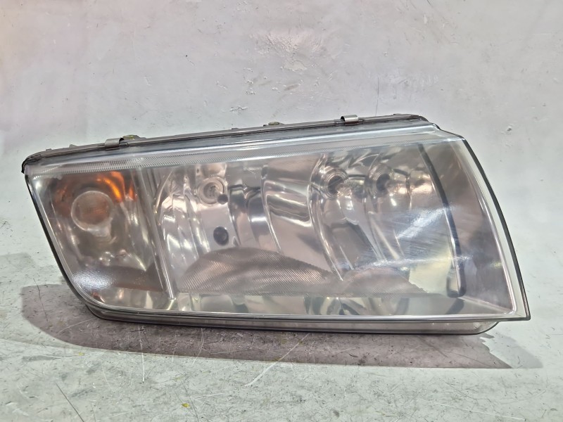 Recambio de faro delantero derecho para skoda fabia i (6y2) 1.9 sdi referencia OEM IAM 24636000  