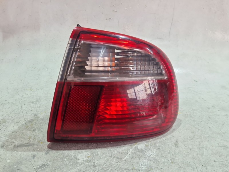 Recambio de piloto trasero derecho para seat toledo ii (1m2) 1.6 referencia OEM IAM 1M5945096B  