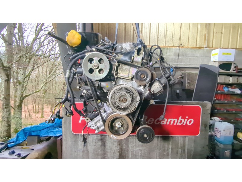 Recambio de motor completo para nissan terrano ii (r20) 2.4 i 12v 4wd referencia OEM IAM KA24E  