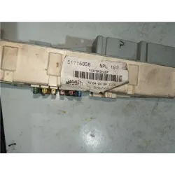 Recambio de caja fusibles/rele para fiat stilo (192)(2001) 1.9 jtd (192_xe1a) referencia OEM IAM 51715858  
