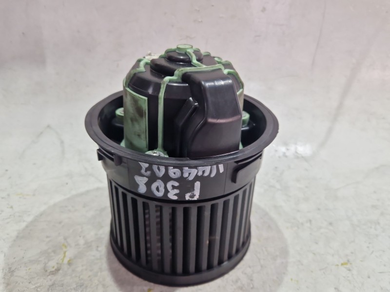 Recambio de motor calefaccion para peugeot 308 (2007) 1.6 hdi referencia OEM IAM T1011131B  