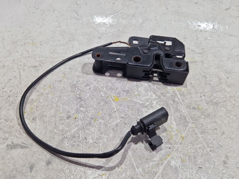 Recambio de cerradura capot para audi a6 c5 (4b2, 4b4) 2.5 tdi referencia OEM IAM 4F0823509 12204  