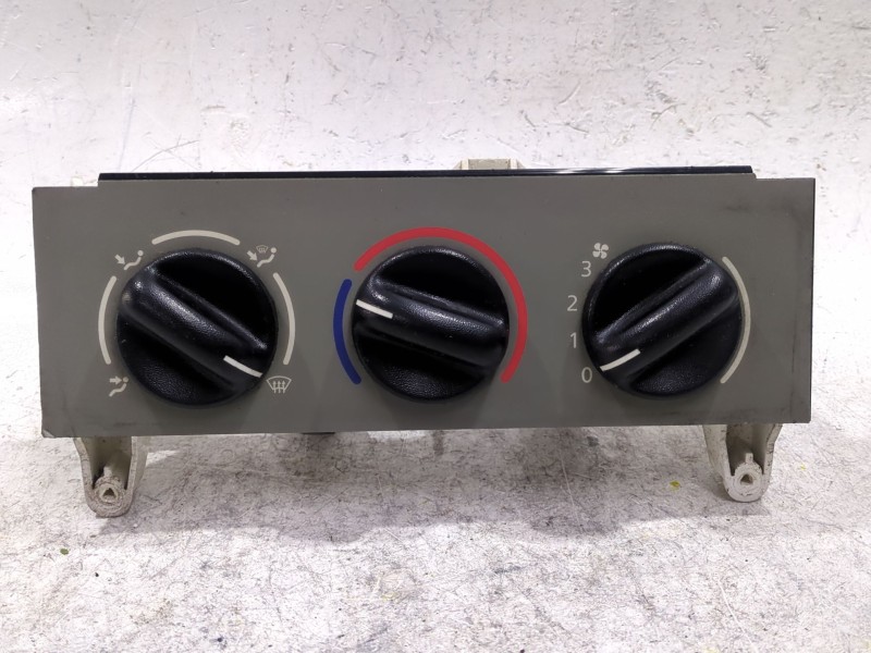 Recambio de mando climatizador para nissan kubistar furgoneta (x76) 1.5 dci referencia OEM IAM D0498  