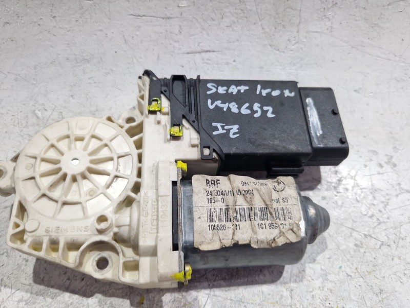 Recambio de motor elevalunas delantero izquierdo para seat leon (1m1) 1.9 tdi referencia OEM IAM 24EQA1052004  