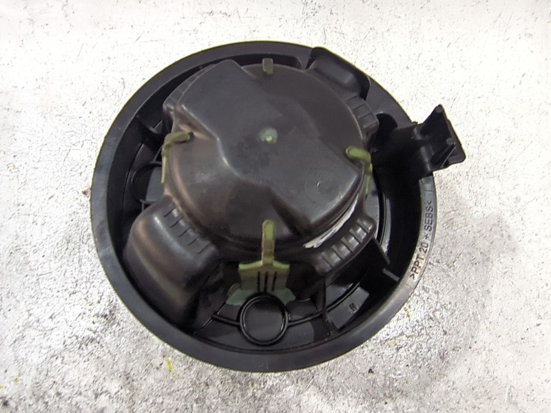 Recambio de motor calefaccion para peugeot 207/207+ (wa_, wc_) 1.4 hdi referencia OEM IAM N102097A  