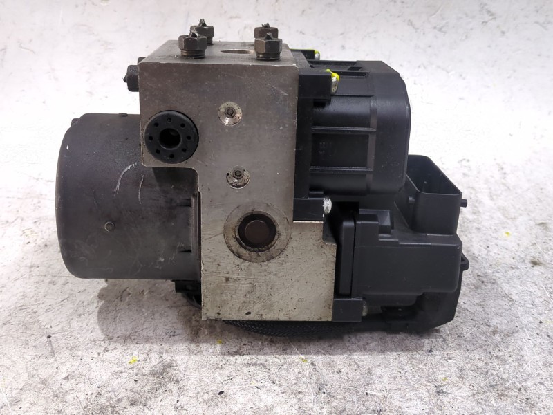 Recambio de nucleo abs para toyota yaris (ncp1/nlp1/scp1)(1999) 1.3 referencia OEM IAM 0273004636  