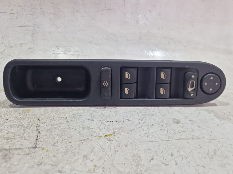 Recambio de mando elevalunas delantero izquierdo para peugeot 307 (3a/c) 2.0 hdi 90 referencia OEM IAM 532697045  