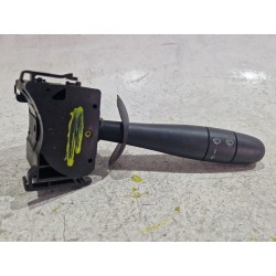 Recambio de mando limpiaparabrisas para renault trafic ii furgón (fl) 2.0 dci 90 (fl0h) referencia OEM IAM 8200070265  