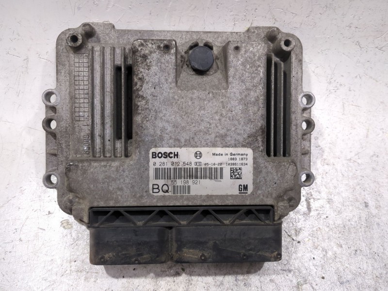 Recambio de centralita inyeccion para opel astra h (a04) 1.9 cdti 16v (l48) referencia OEM IAM 0281012548  