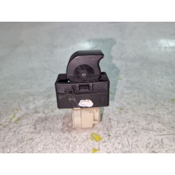 Recambio de mando elevalunas delantero derecho para nissan almera i hatchback (n15) 2.0 d referencia OEM IAM 7304T  