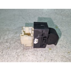 Recambio de mando elevalunas delantero derecho para nissan almera i hatchback (n15) 2.0 d referencia OEM IAM 7304T  
