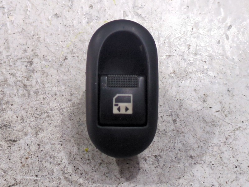 Recambio de mando elevalunas delantero derecho para peugeot 1007 (km_) 1.4 hdi referencia OEM IAM 96570331XT  