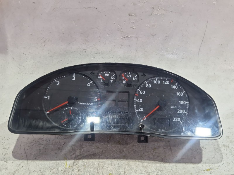 Recambio de cuadro completo para audi a4 b5 (8d2) 1.9 tdi referencia OEM IAM 8D0919033  